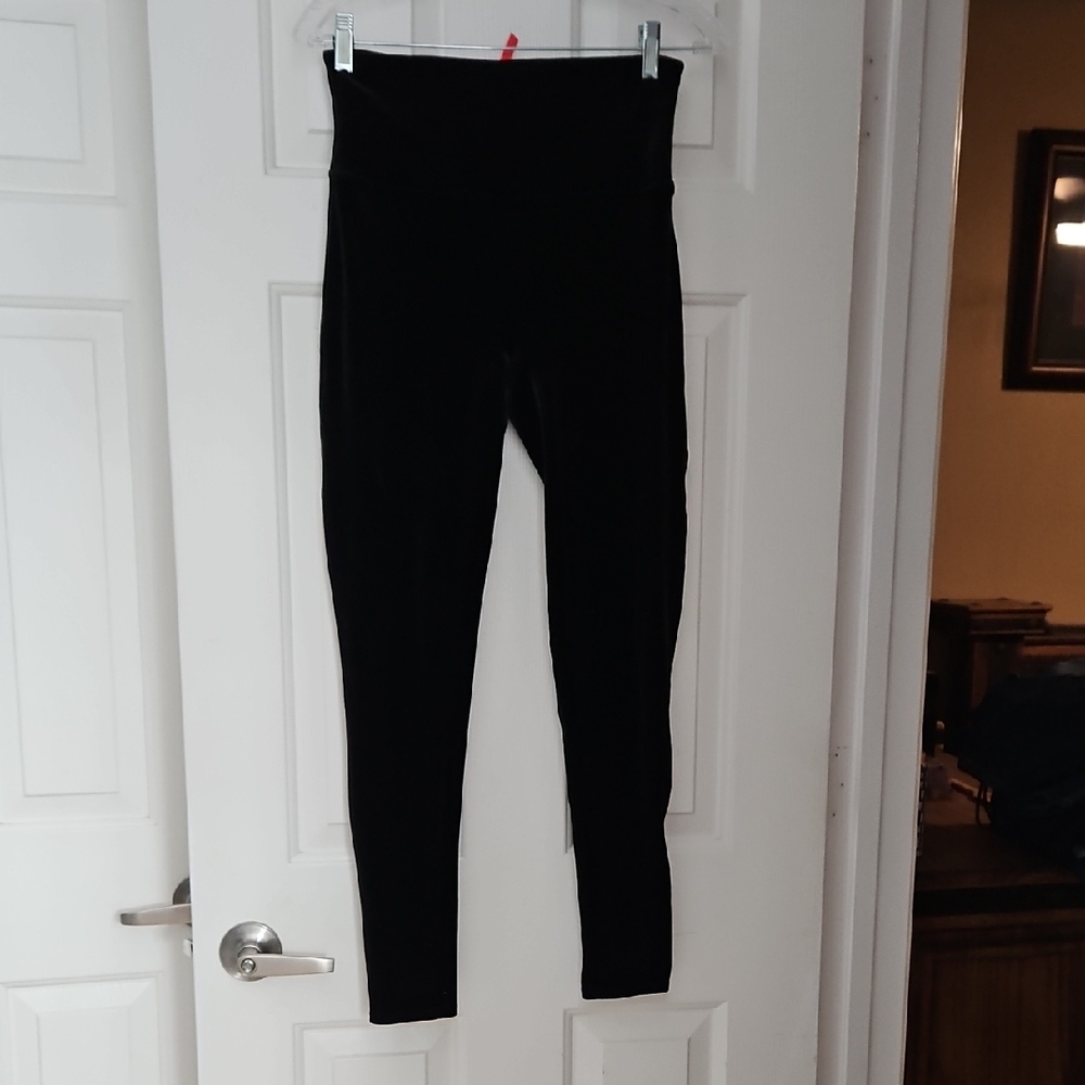 SPANX Black Leggings with Red Tag